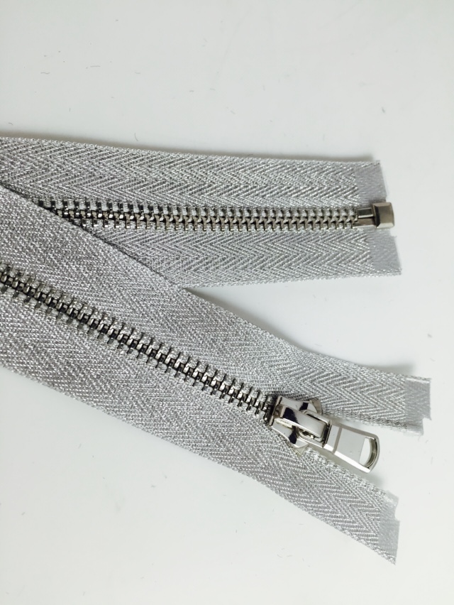 metal zipper silver teeth silver tape