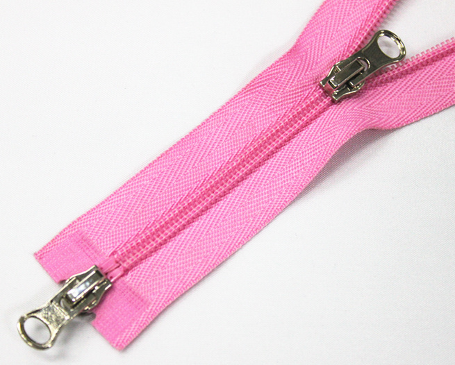 No.4 nylon / polyester zipper two way open end