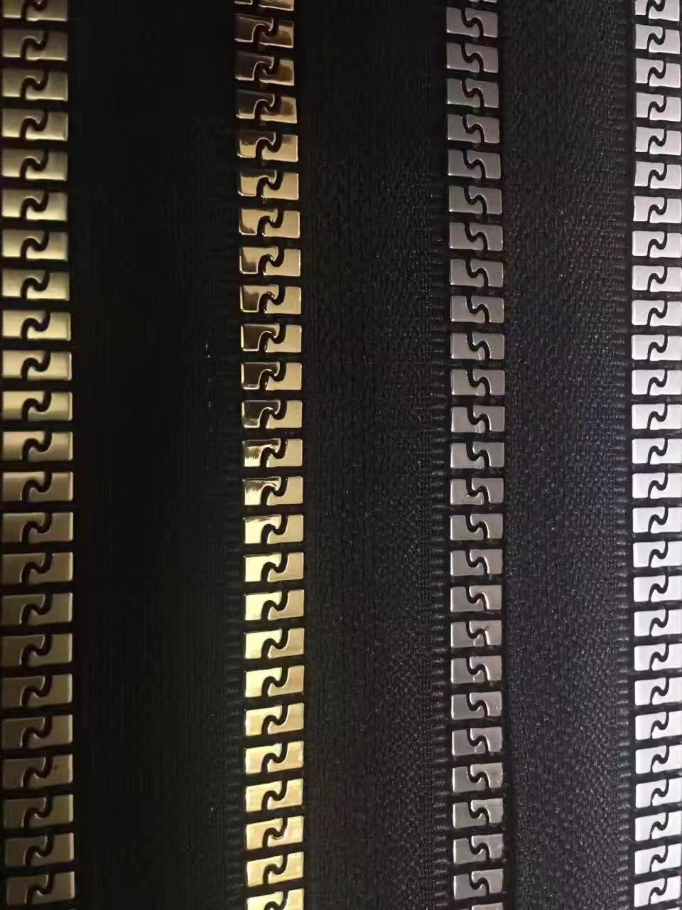 Shiny Film Teeth Plastic Zipper